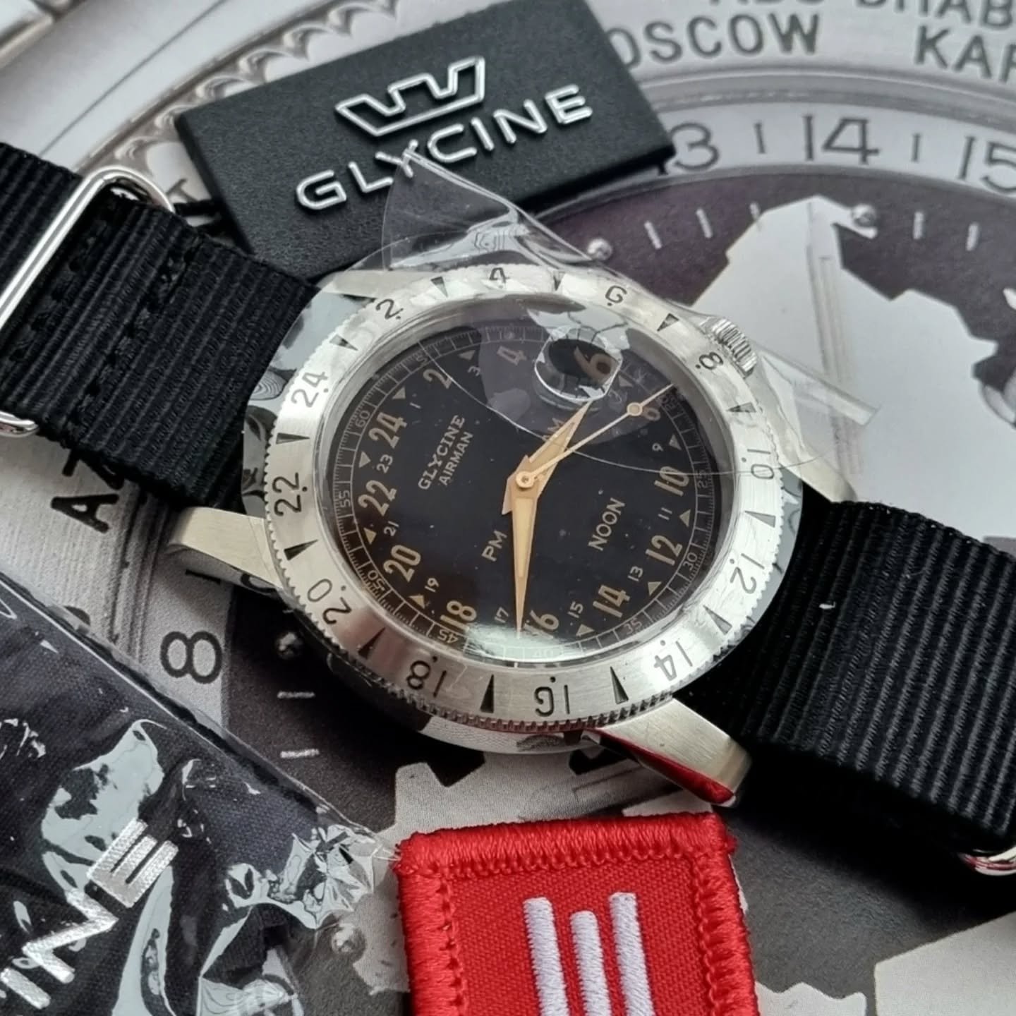 glycine airman noon glycine airman noon