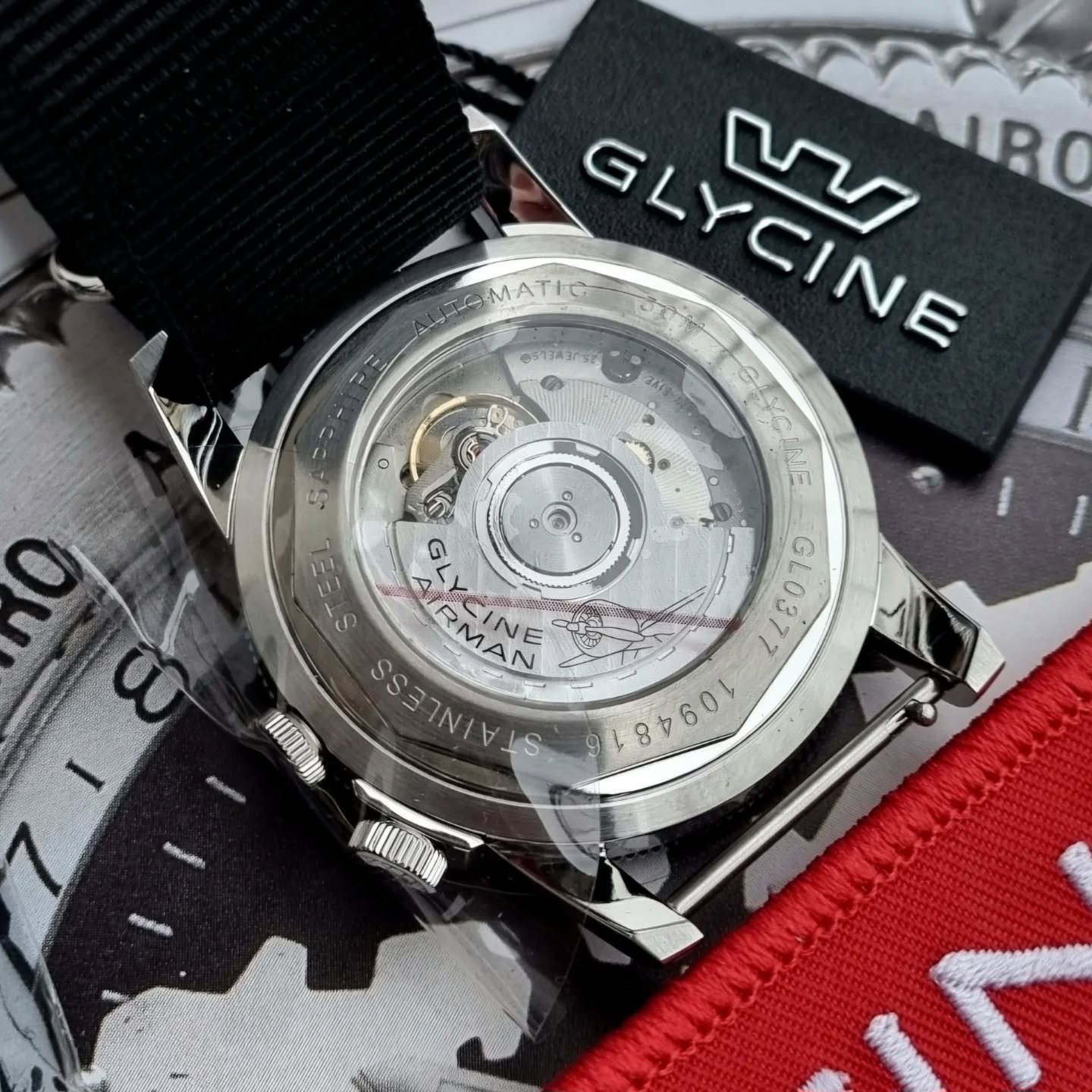 glycine airman noon glycine airman noon